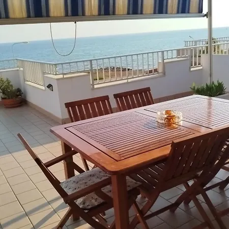 Tatil Evi Attico Bellavista Marina di Ragusa